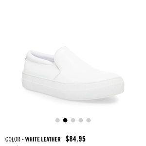 Steve Madden Gills Sneaker